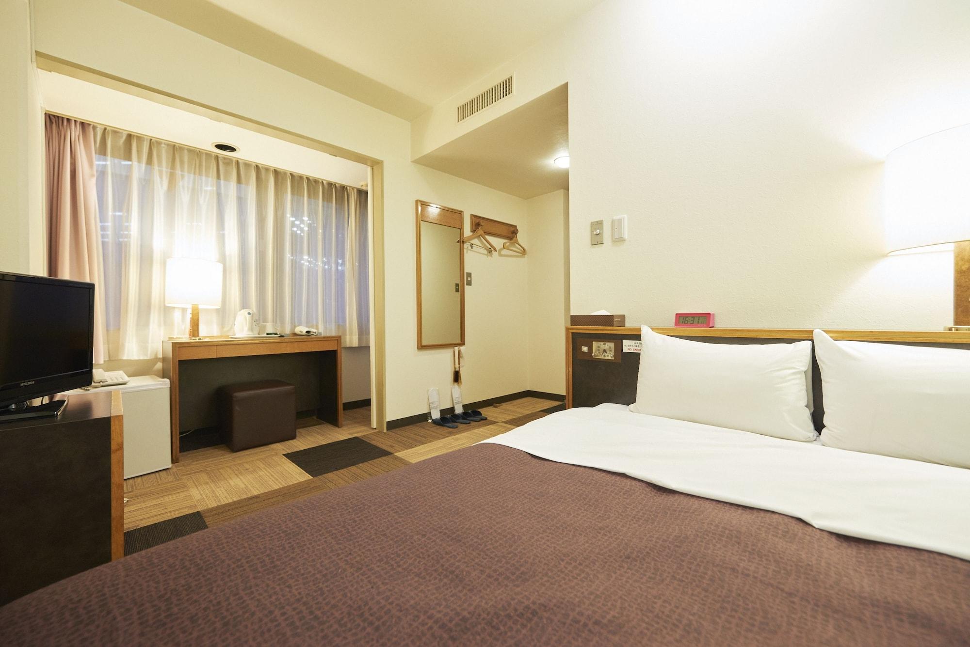 Select Inn Iwaki Ekimae Екстер'єр фото