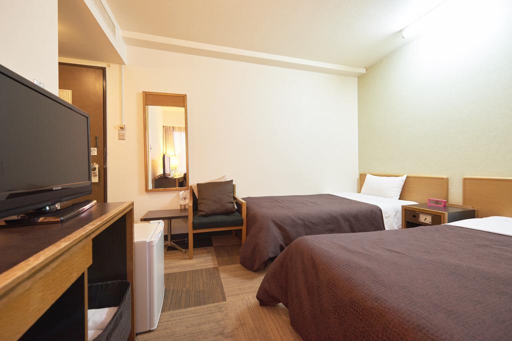 Select Inn Iwaki Ekimae Екстер'єр фото